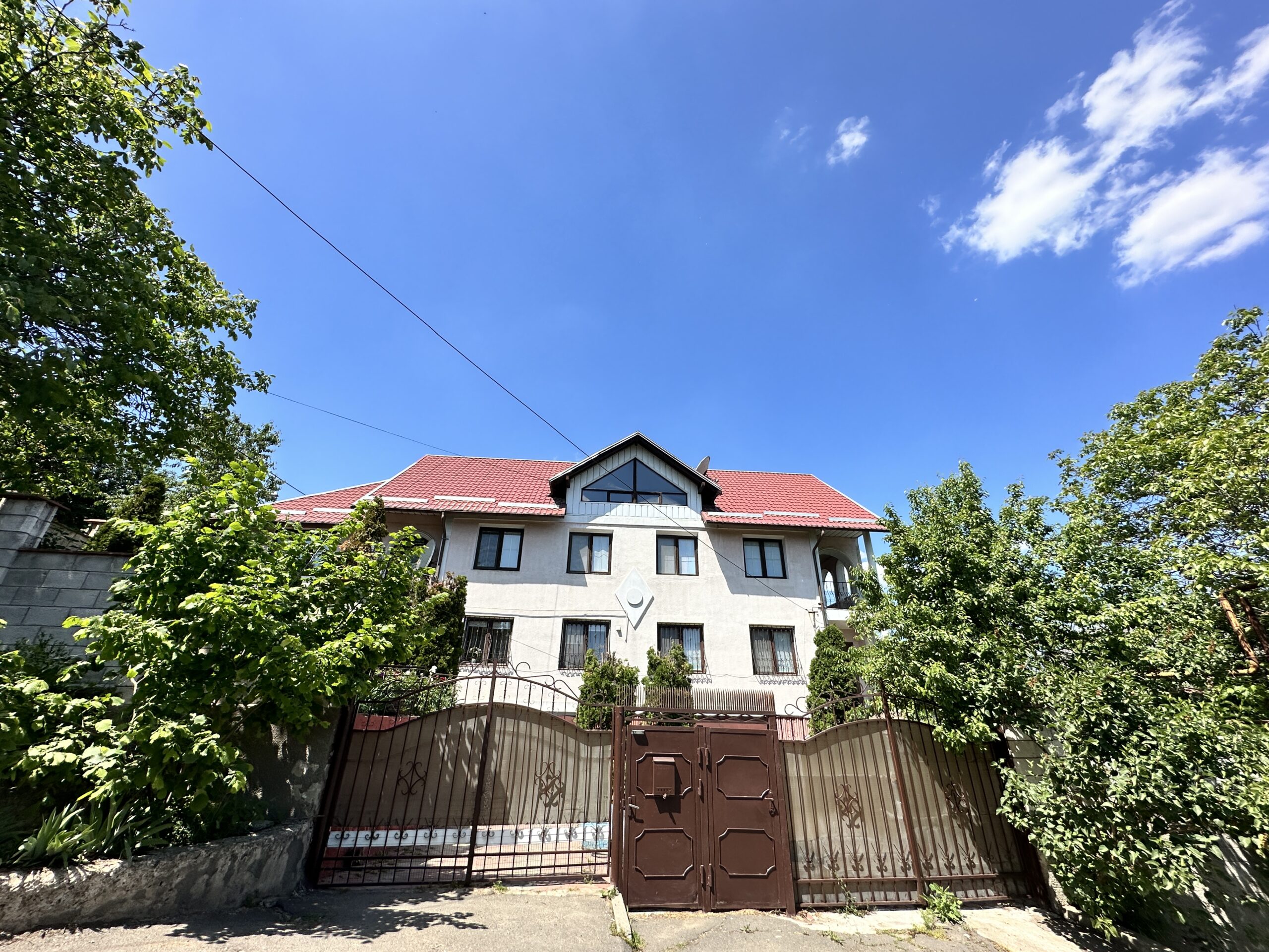 Продажа 5+ комнатный дом, 210 м², Кишинёв, Старая Почта по цене 154 000 EUR  | CasaHub